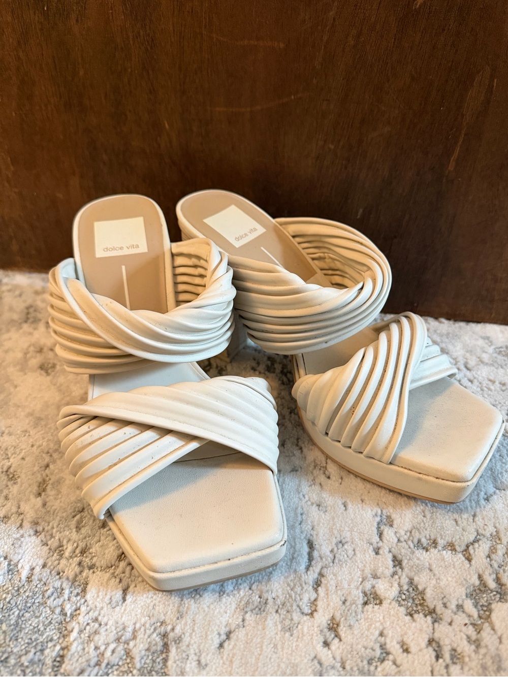 Dolce vita Cream heels